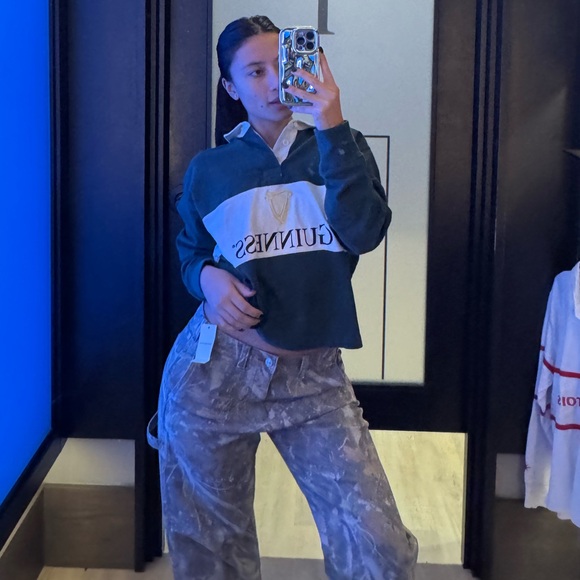 Meet your Posher, Marily102 - Picture 1 of 1